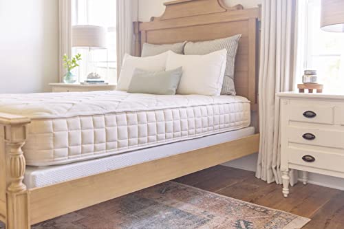 Naturepedic Chorus Organic Mattress, Medium Firm Mattress for Universal Comfort, Encased Coil Layers, King