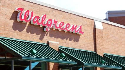 does walgreens take Apple Pay