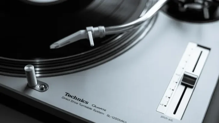 Technic Turntables